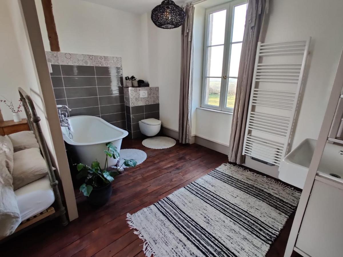 Le Brasseur Logements Saint-Caprais  Buitenkant foto